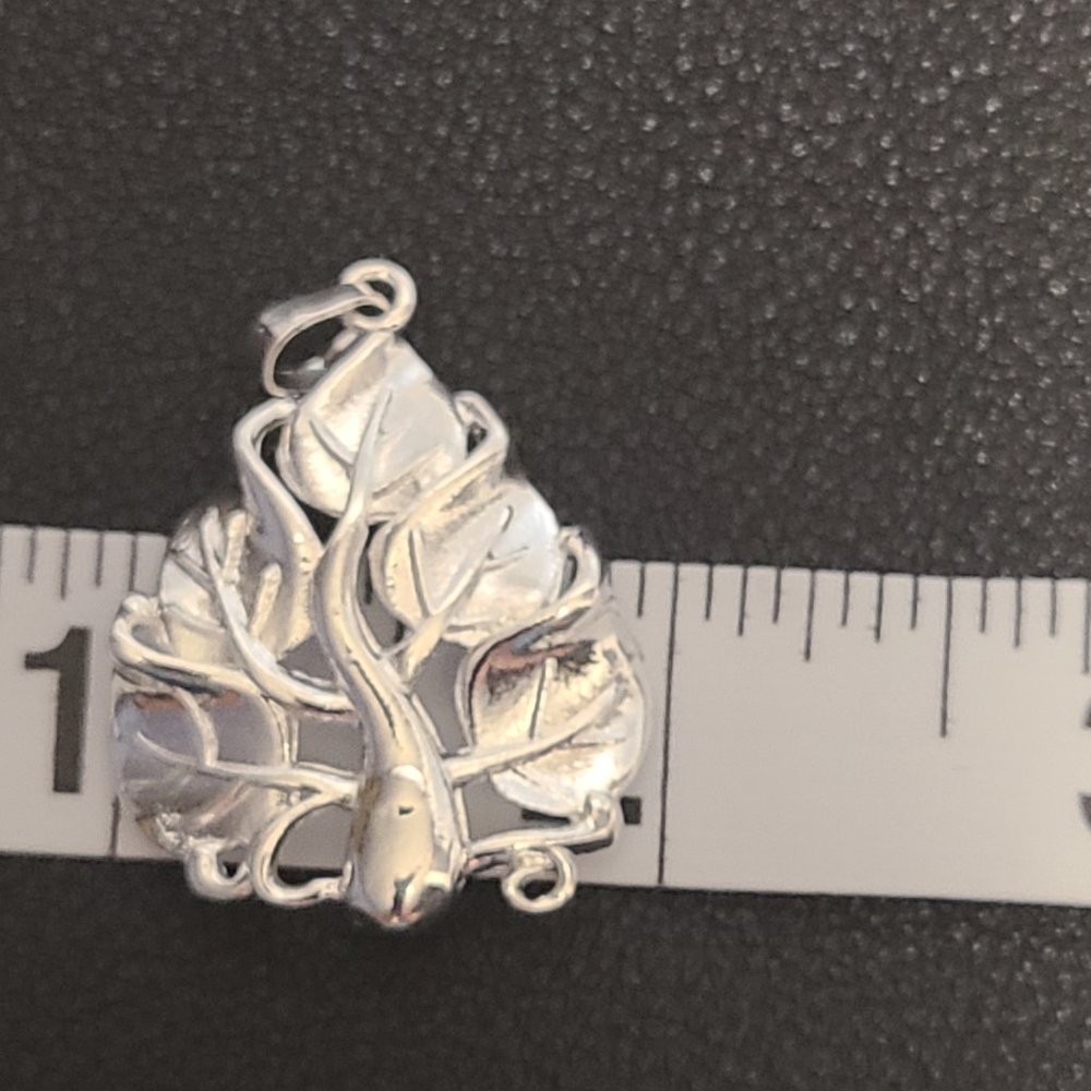 Silver leaf tree charm - Picture 16 of 16